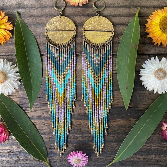 Dancing Willow Beaded Statement Earrings, lightweight - Picture 5 of 6